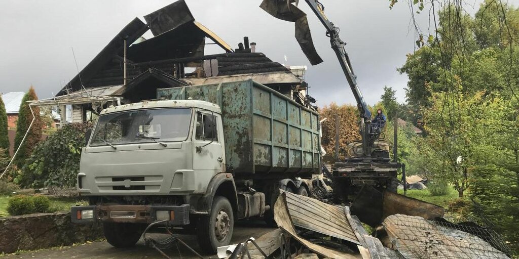 Вывоз мусора после пожара с утилизацией в Волгограде в октябре