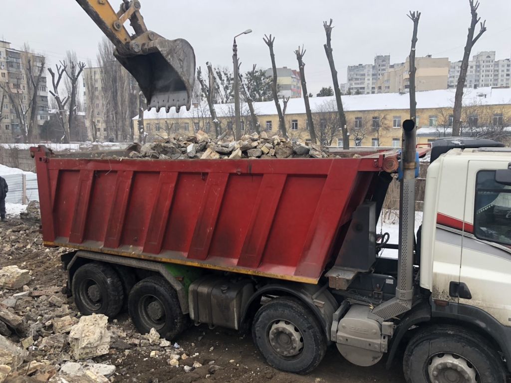 Вывоз мусора Камазом в Волгограде в октябре