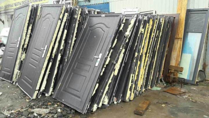 Вывоз металлических дверей с утилизацией в Волгограде в октябре