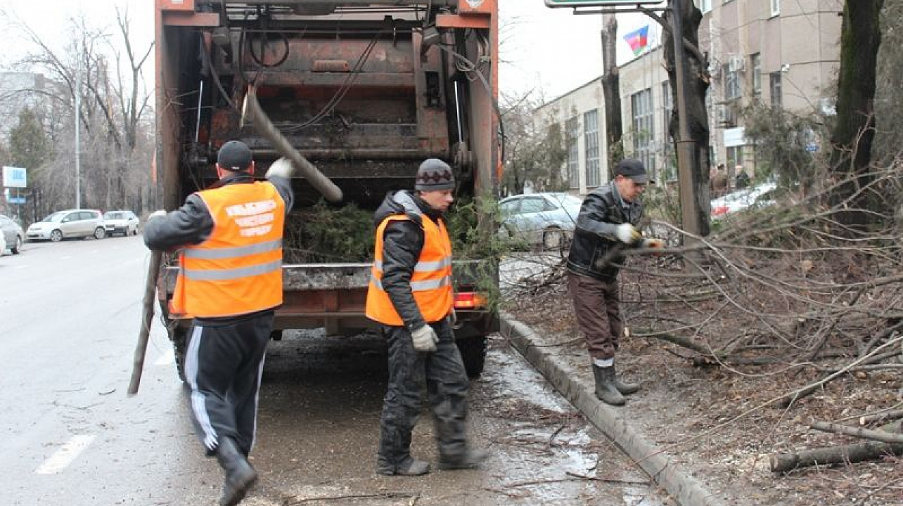 Уборка после стихийного бедствия в Волгограде от 2961 руб